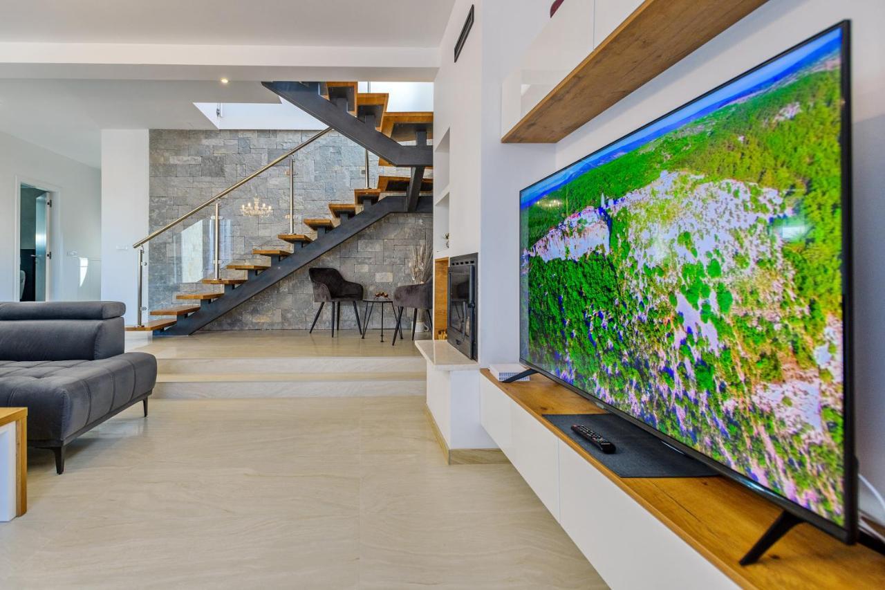 Luxury Stone Villa With Pool - Brisevo מראה חיצוני תמונה
