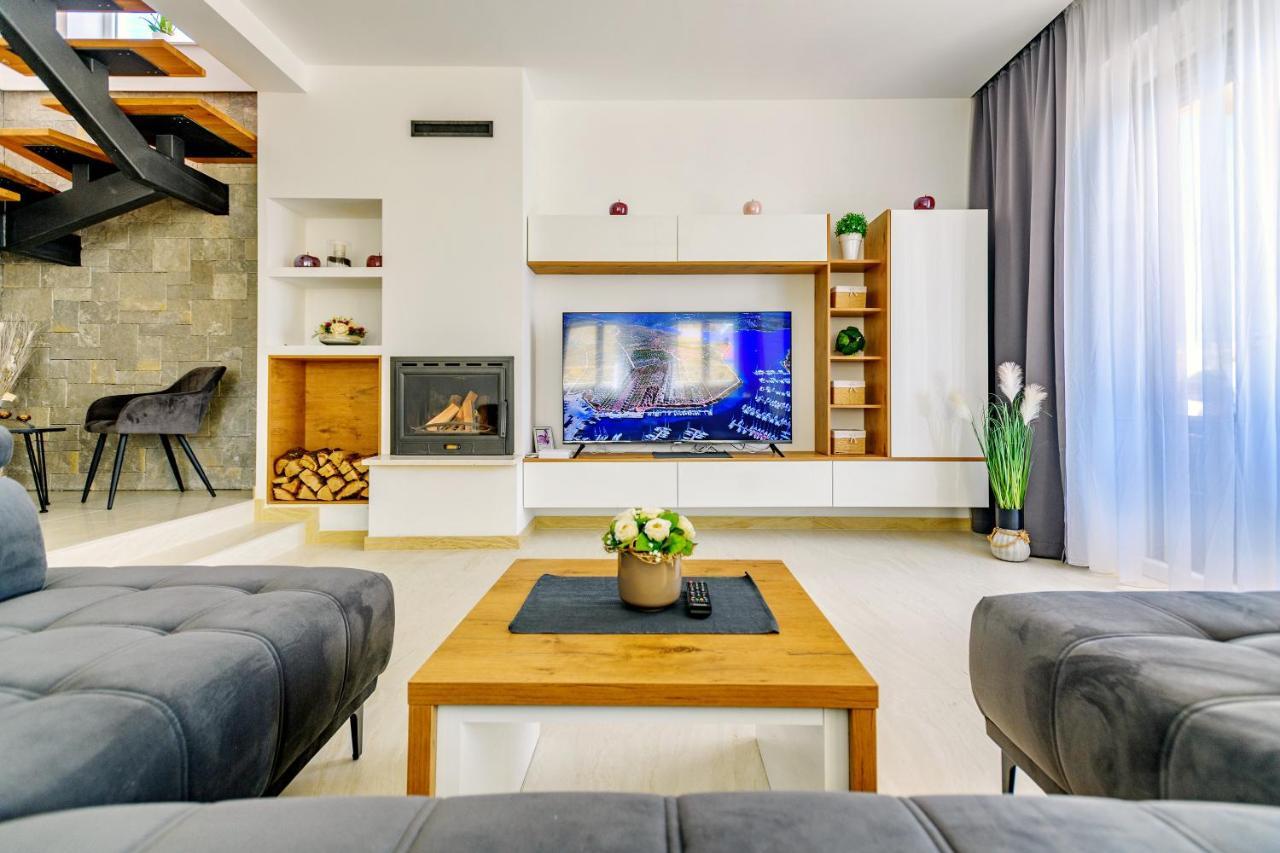 Luxury Stone Villa With Pool - Brisevo מראה חיצוני תמונה